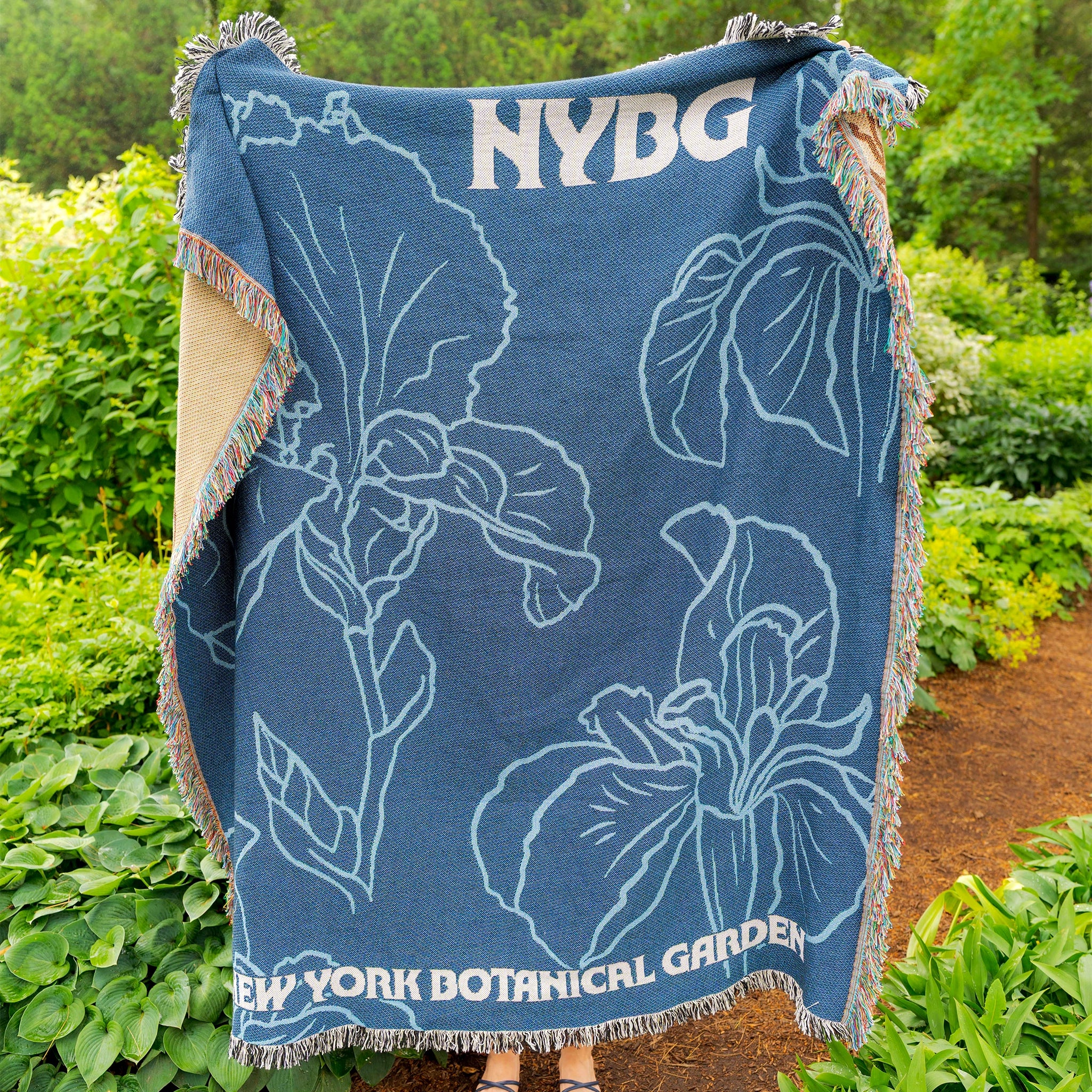 NYBG Woven Iris Blanket - Thumbnail 2